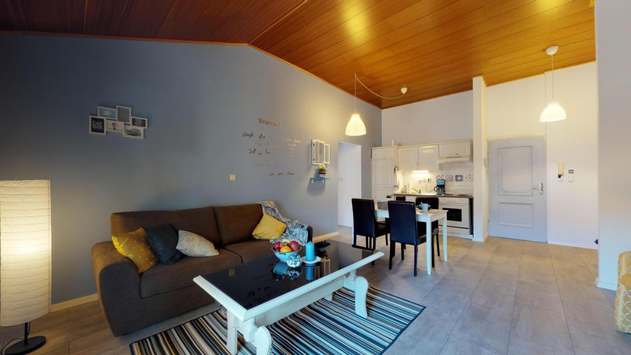 Nina Deluxe Superior 5 Star Apartment, Your Piece Of Heaven By The Sea & Park Novigrad Istria エクステリア 写真