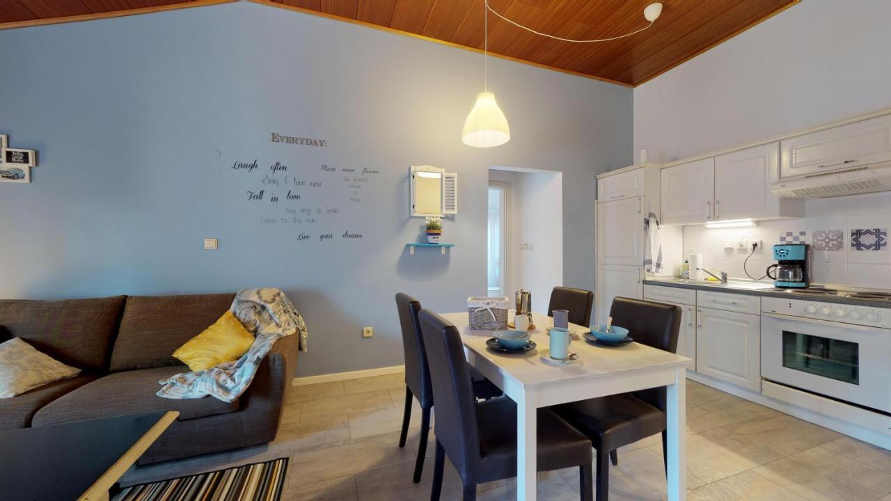 Nina Deluxe Superior 5 Star Apartment, Your Piece Of Heaven By The Sea & Park Novigrad Istria エクステリア 写真