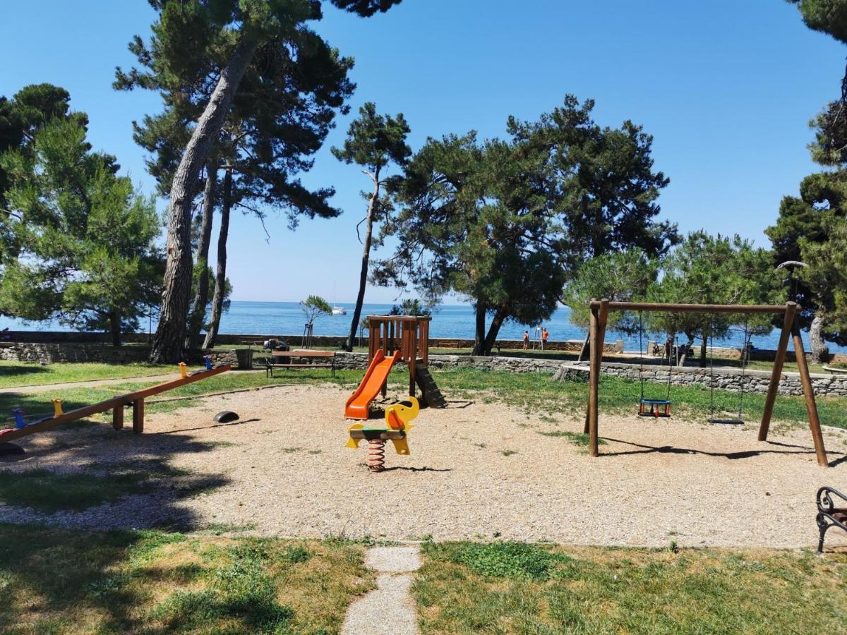 Nina Deluxe Superior 5 Star Apartment, Your Piece Of Heaven By The Sea & Park Novigrad Istria エクステリア 写真