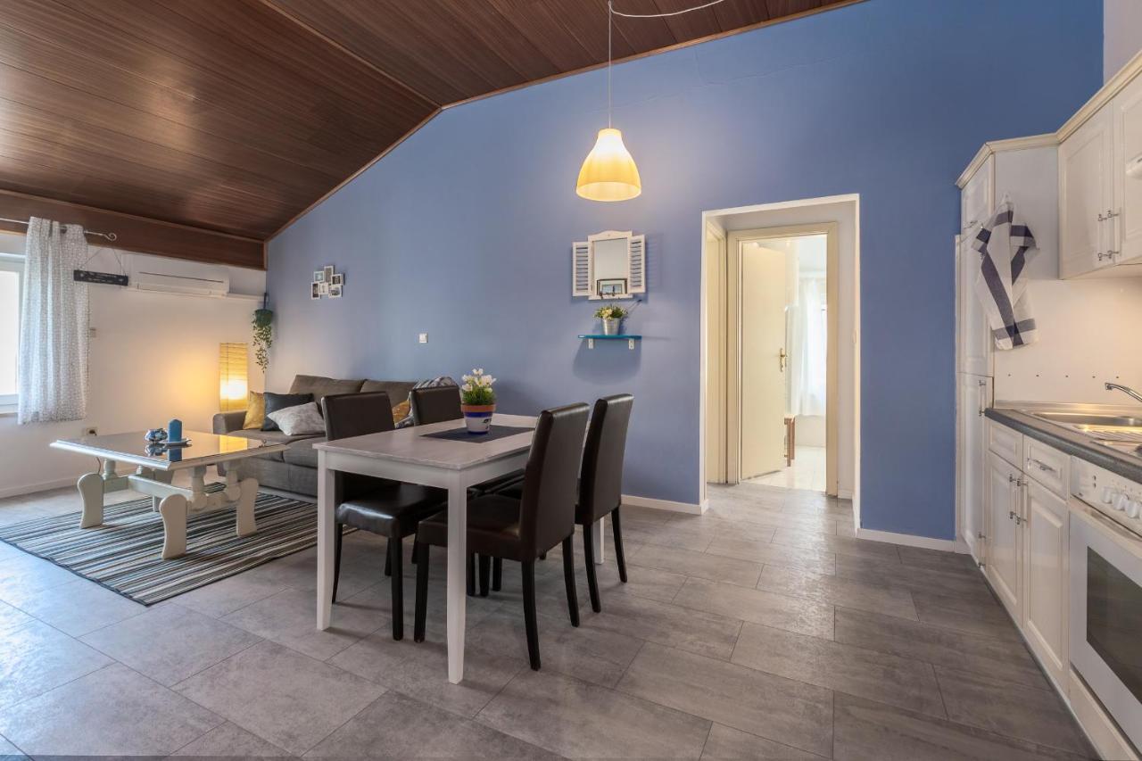 Nina Deluxe Superior 5 Star Apartment, Your Piece Of Heaven By The Sea & Park Novigrad Istria エクステリア 写真